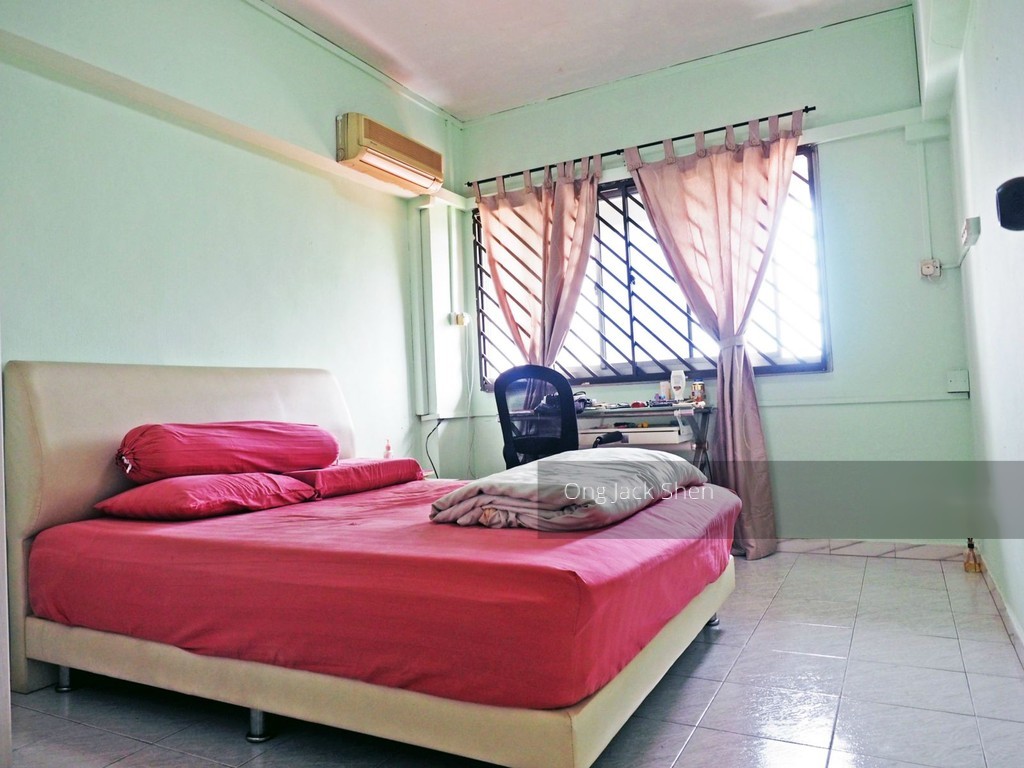 Blk 906 Jurong West Street 91 (Jurong West), HDB Executive #132378402
